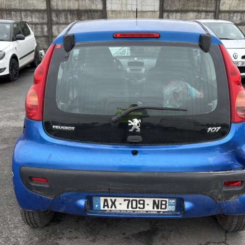 Feu arriere principal gauche (feux) PEUGEOT 107 Photo n°9