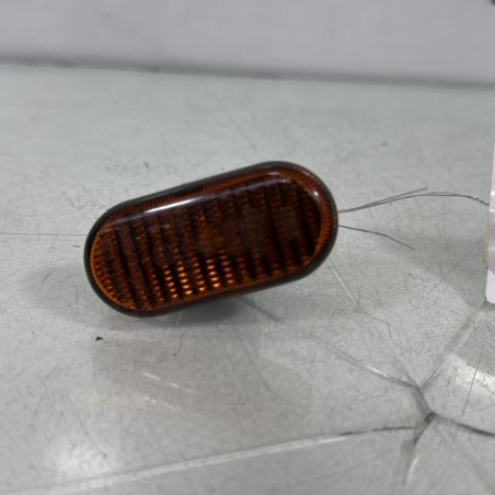 Repetiteur clignotant avant droit  (Feux) RENAULT CLIO 2 Photo n°1