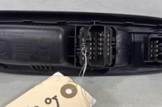 Interrupteur de leve vitre avant gauche RENAULT CLIO 2