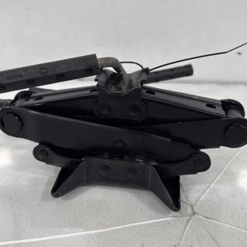 Cric RENAULT CLIO 2 Photo n°1