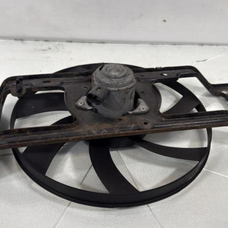 Moto ventilateur radiateur RENAULT CLIO 2 Photo n°3