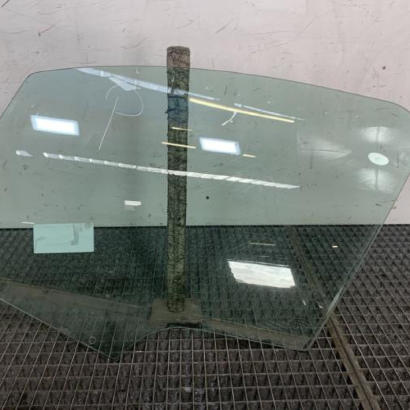 Vitre avant gauche CITROEN C3 1 Photo n°4