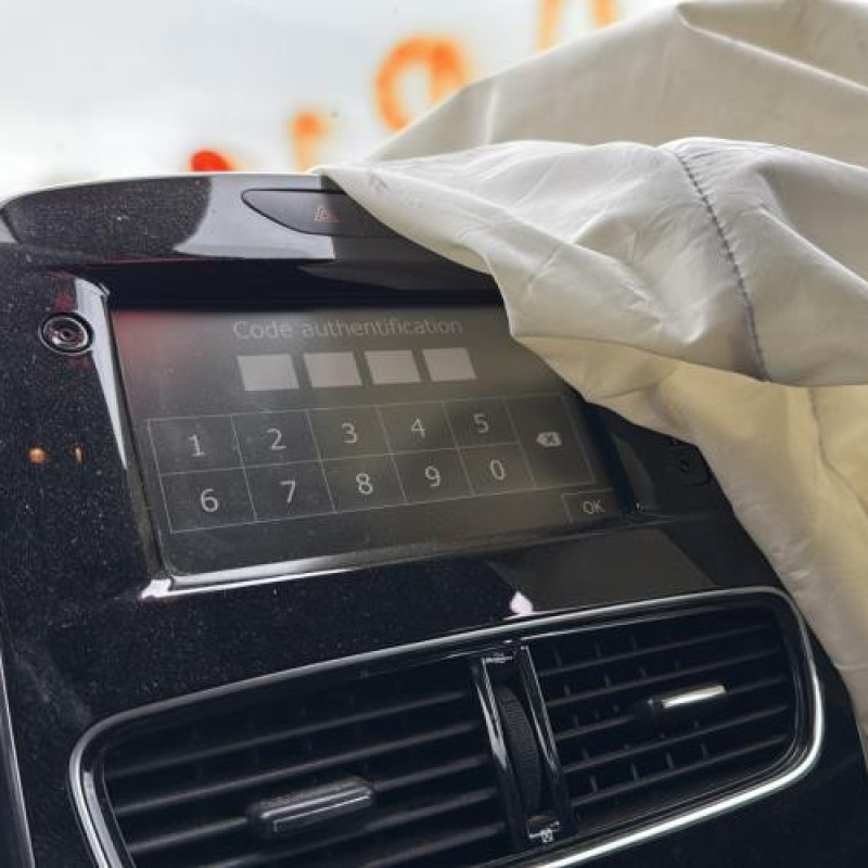 Compresseur clim RENAULT CLIO 4 Photo n°13