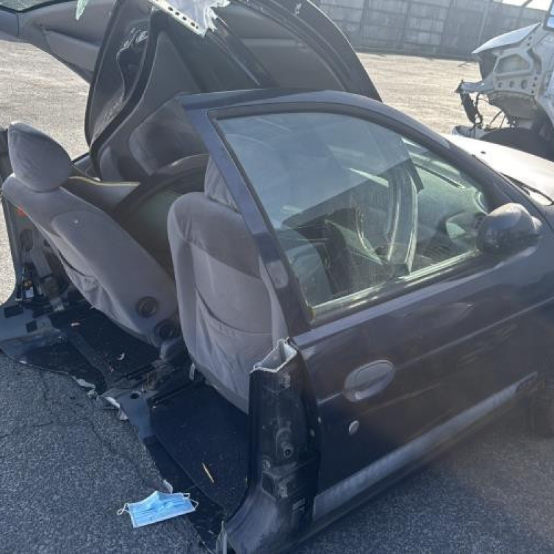 Pare choc avant RENAULT MEGANE 1 Photo n°20