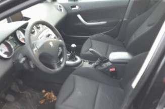 Pare choc arriere PEUGEOT 308 1