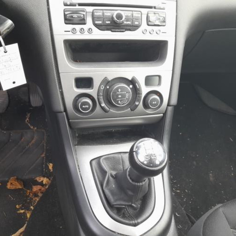 Pare choc arriere PEUGEOT 308 1 Photo n°14