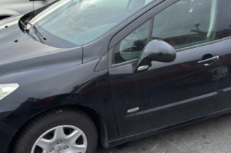 Pare choc arriere PEUGEOT 308 1