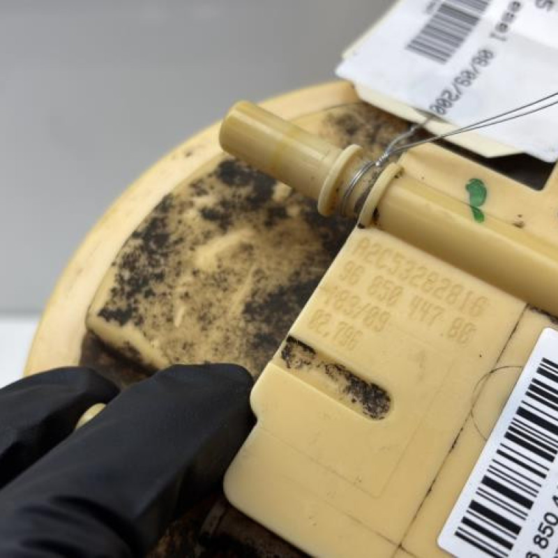 Pompe à carburant PEUGEOT 207 Photo n°6