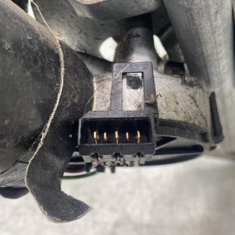 Moteur essuie glace avant VOLKSWAGEN GOLF 4 Photo n°10