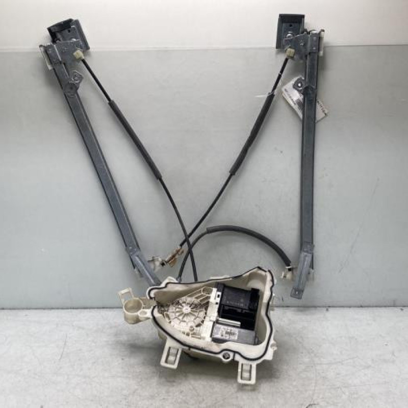 Leve vitre electrique avant gauche SEAT ALTEA Photo n°1