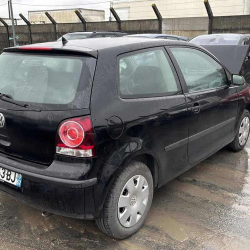 Bouton de coffre VOLKSWAGEN POLO 4 Photo n°7