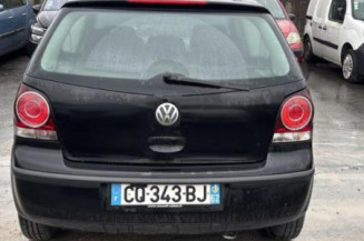 Bouton de coffre VOLKSWAGEN POLO 4