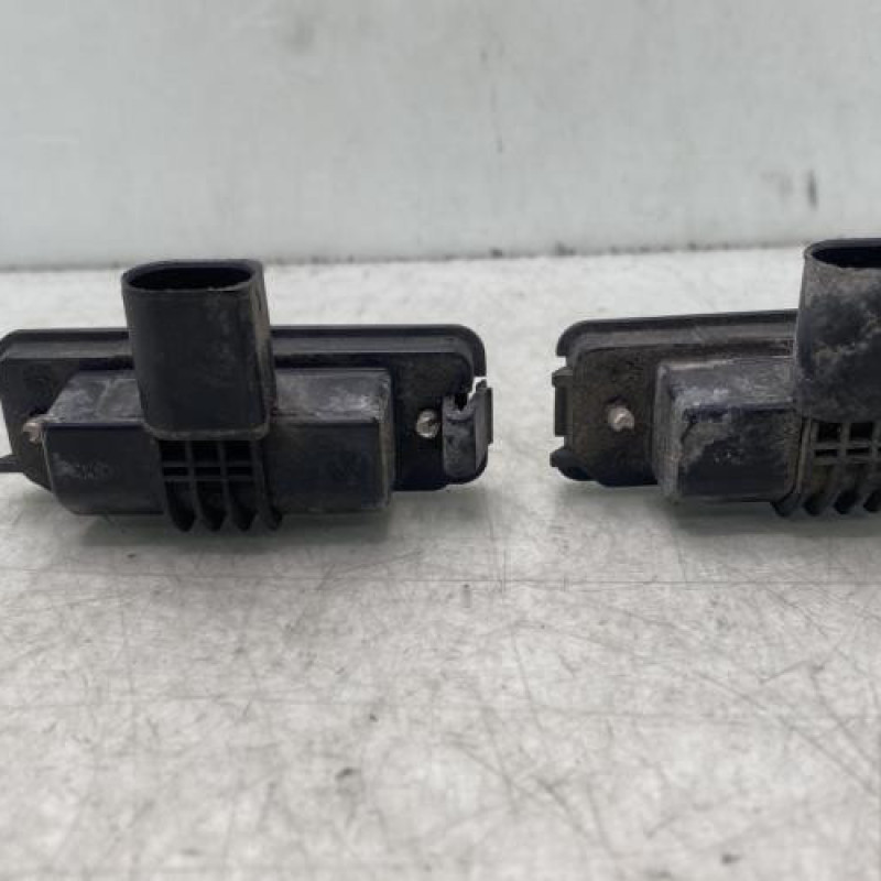 Eclairage de plaque VOLKSWAGEN POLO 4 Photo n°2