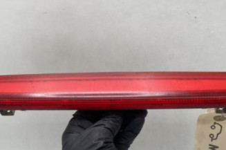 Feu arriere stop central VOLKSWAGEN POLO 4 Photo n°1