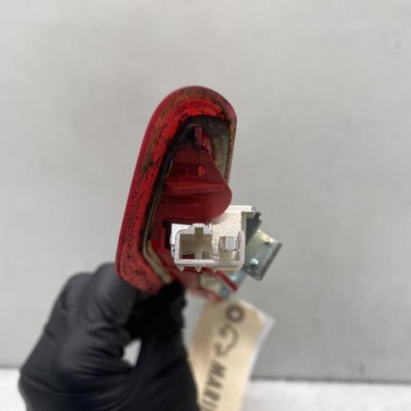 Feu arriere stop central VOLKSWAGEN POLO 4 Photo n°3