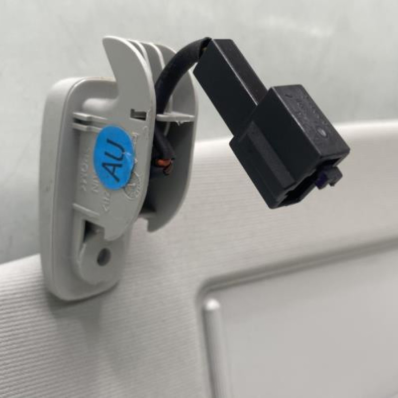 Pare soleil gauche VOLKSWAGEN POLO 4 Photo n°4