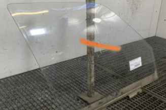 Vitre avant droit PEUGEOT 205