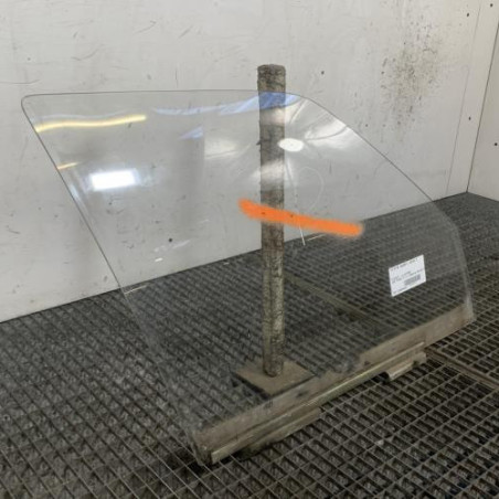 Vitre avant droit PEUGEOT 205