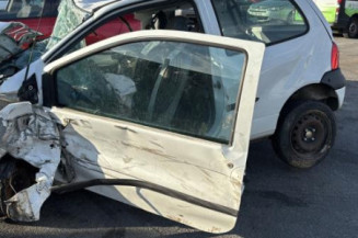 Pare choc arriere RENAULT TWINGO 1