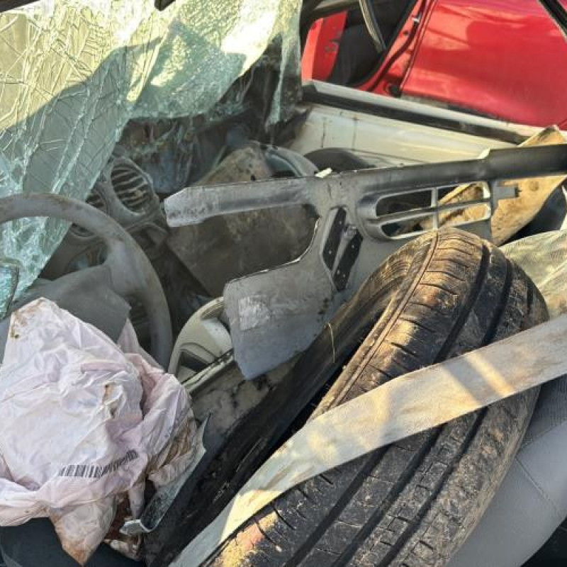 Pare choc arriere RENAULT TWINGO 1 Photo n°11