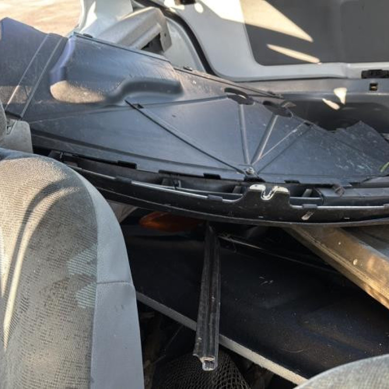 Pare choc arriere RENAULT TWINGO 1 Photo n°12