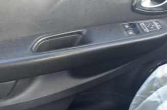 Pare choc arriere RENAULT CLIO 4