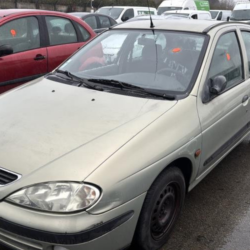 Anti brouillard gauche (feux) RENAULT MEGANE 1 Photo n°5