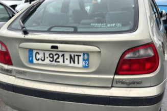 Anti brouillard gauche (feux) RENAULT MEGANE 1