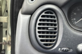 Anti brouillard gauche (feux) RENAULT MEGANE 1