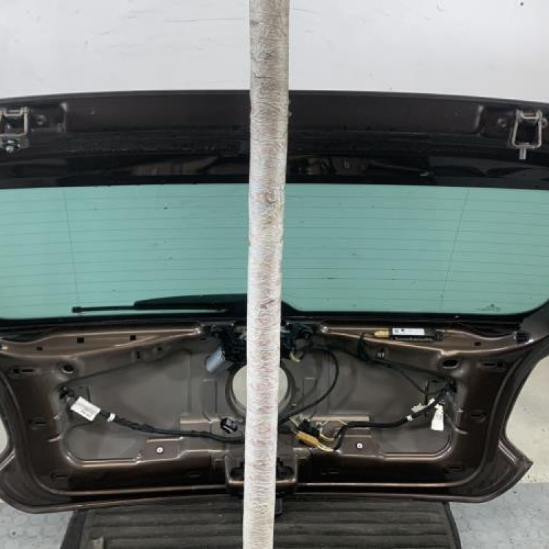 Malle/Hayon arriere VOLKSWAGEN POLO 5 Photo n°3