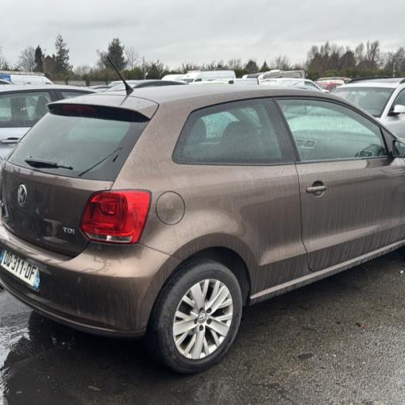 Malle/Hayon arriere VOLKSWAGEN POLO 5 Photo n°7
