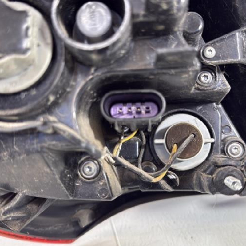 Feu arriere principal droit (feux) OPEL ASTRA J Photo n°4