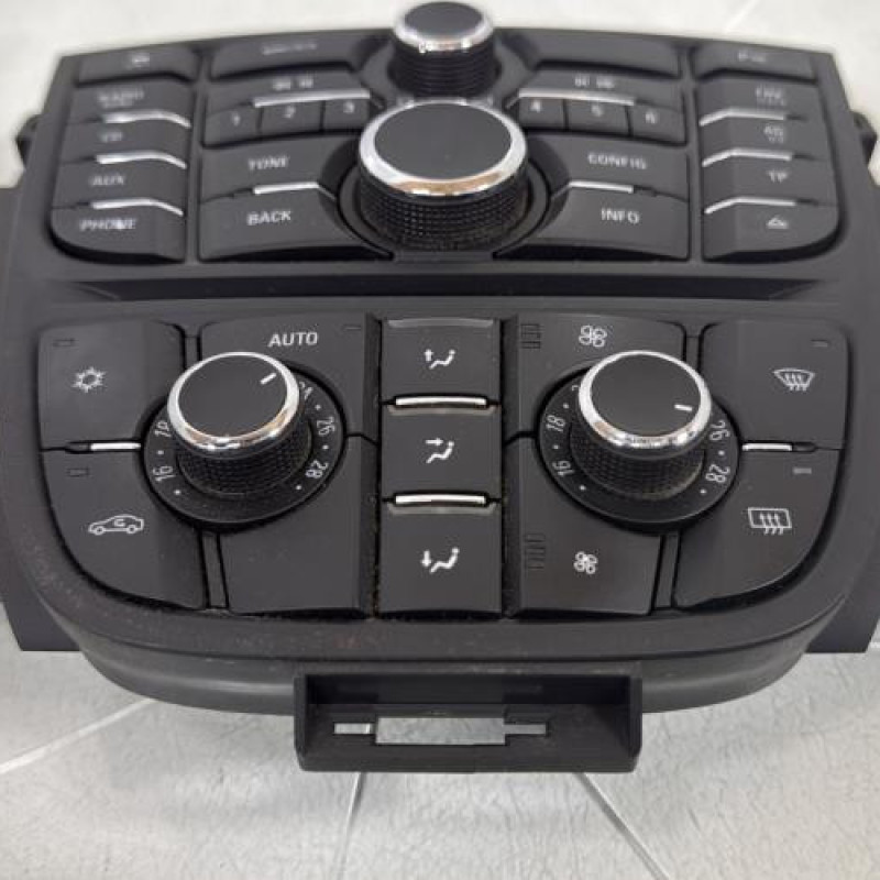 Commande chauffage OPEL ASTRA J Photo n°3