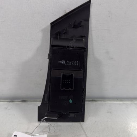 Interrupteur de leve vitre avant gauche OPEL ASTRA J