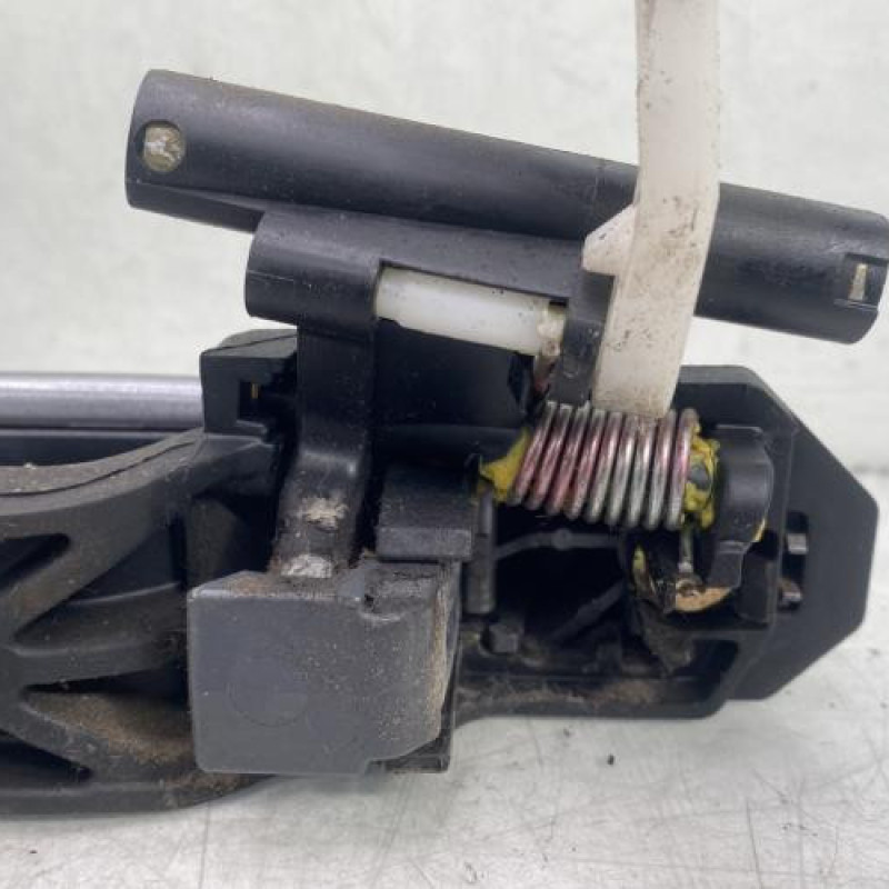 Poignee porte arriere droit SUZUKI SWIFT 3 Photo n°3