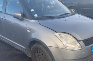 Serrure arriere droit SUZUKI SWIFT 3