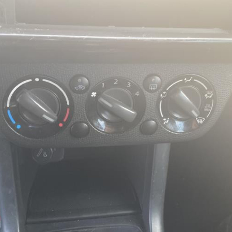 Serrure arriere droit SUZUKI SWIFT 3 Photo n°18