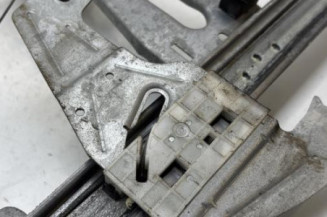 Leve vitre mecanique avant gauche TOYOTA AYGO 1