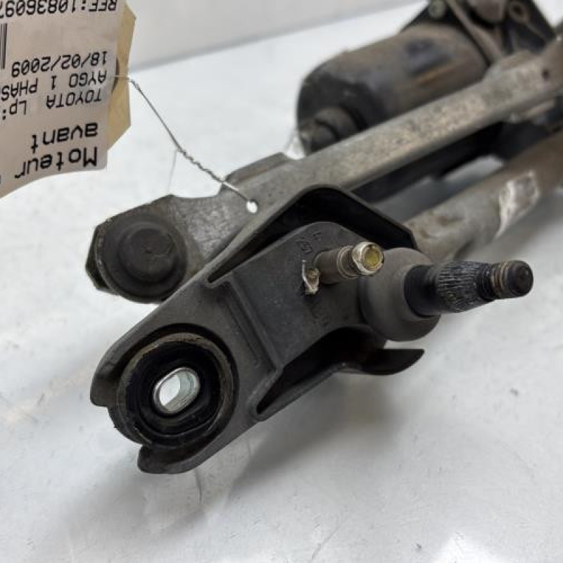 Moteur essuie glace avant TOYOTA AYGO 1 Photo n°2