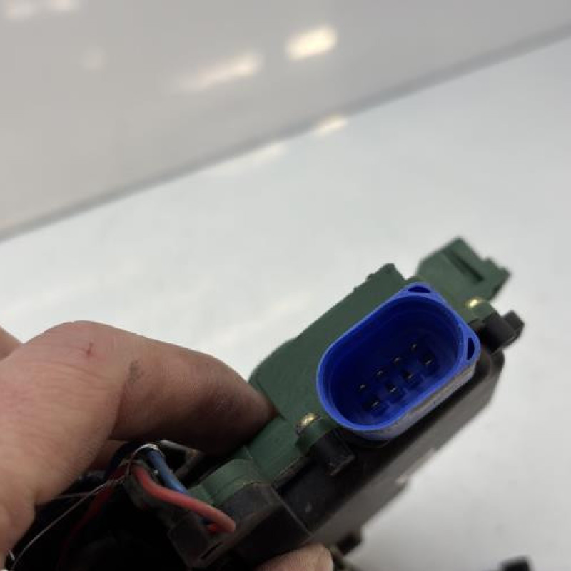 Serrure avant gauche SEAT IBIZA 3 Photo n°3