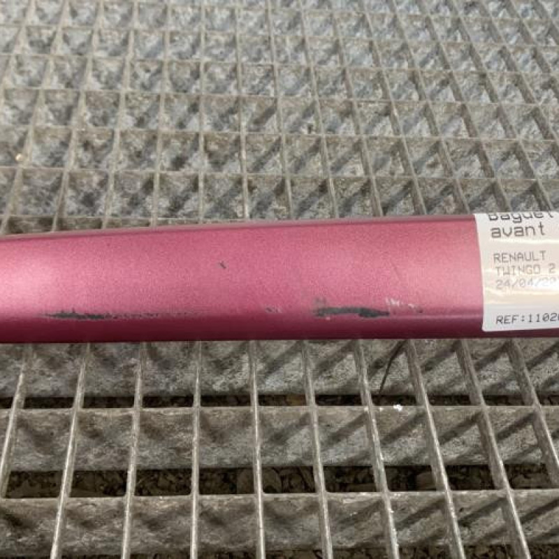 Baguette de porte avant droite RENAULT TWINGO 2 Photo n°2