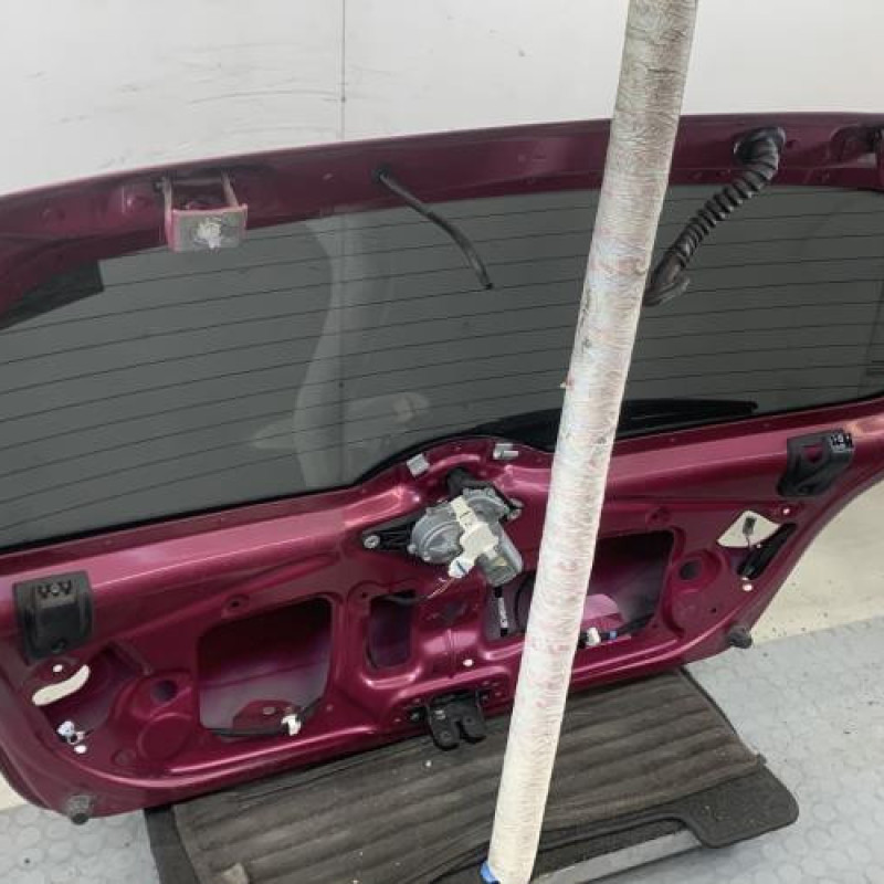 Malle/Hayon arriere RENAULT TWINGO 2 Photo n°10