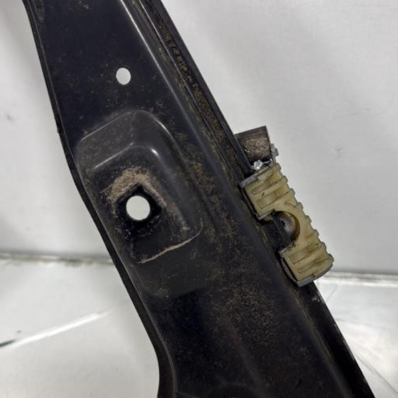 Leve vitre electrique avant gauche VOLKSWAGEN GOLF 5 Photo n°3