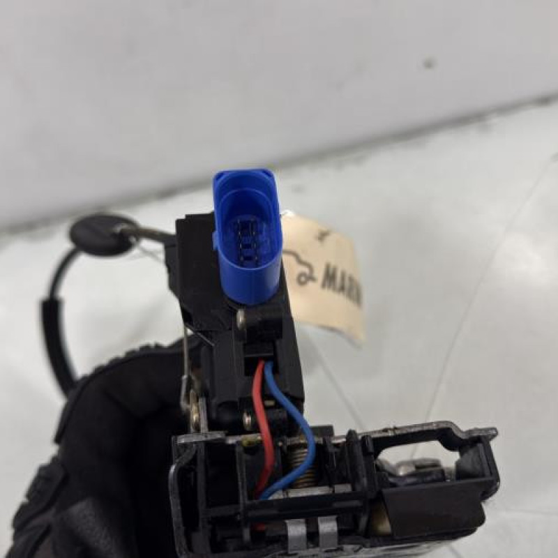 Serrure avant gauche VOLKSWAGEN GOLF 5 Photo n°2