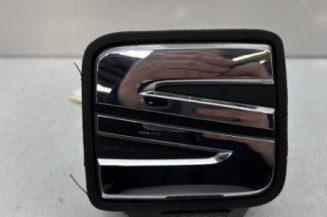 Bouton de coffre SEAT IBIZA 4 Photo n°1