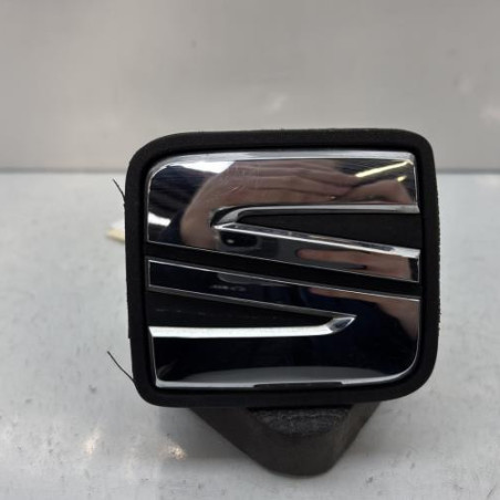 Bouton de coffre SEAT IBIZA 4 Photo n°1