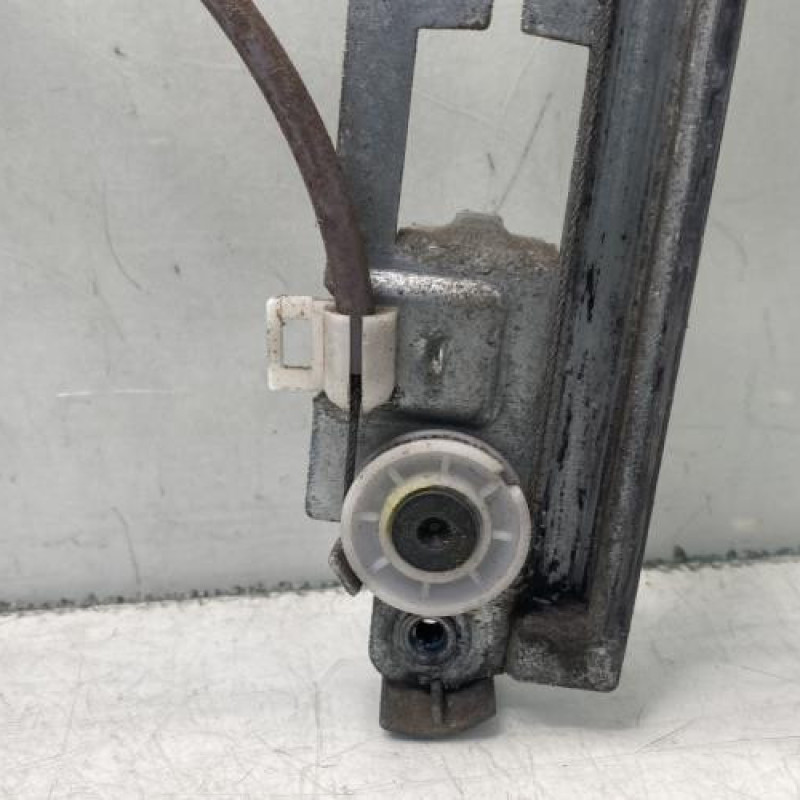 Leve vitre electrique avant gauche RENAULT MEGANE 2 Photo n°3