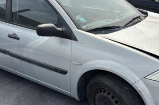 Moteur essuie glace avant RENAULT MEGANE 2