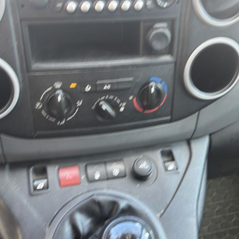 Feu arriere principal gauche (feux) CITROEN BERLINGO 2 Photo n°5