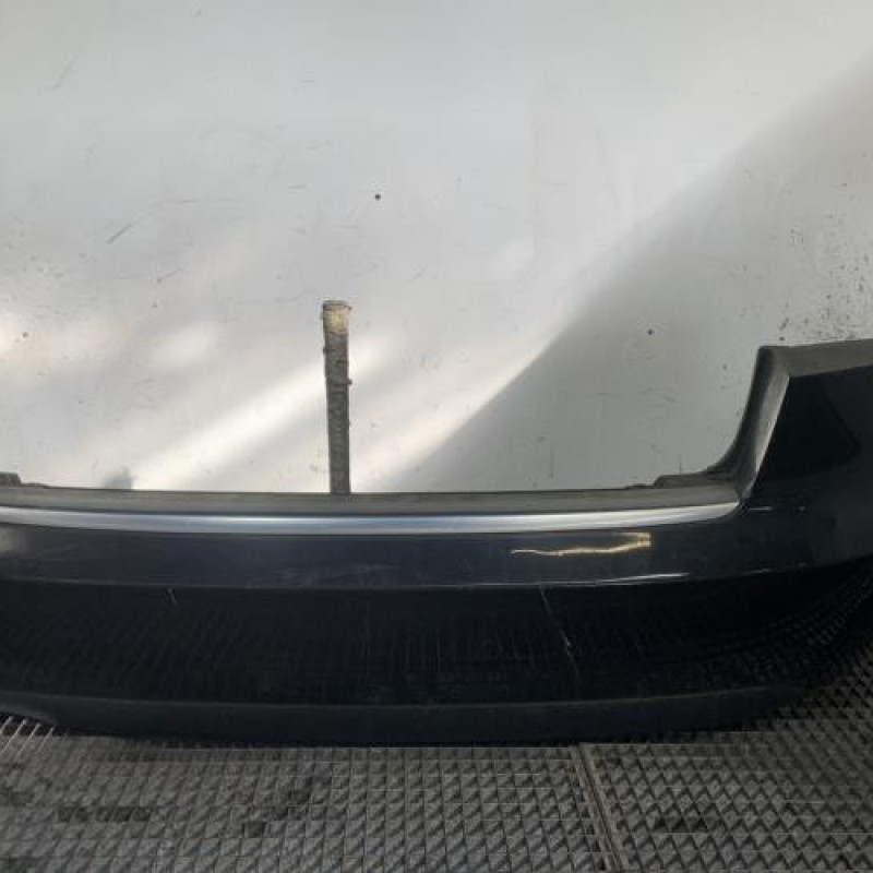 Pare choc arriere AUDI A4 2 Photo n°1